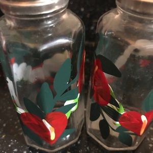 Hawaiian Flower Salt & Pepper Shakers